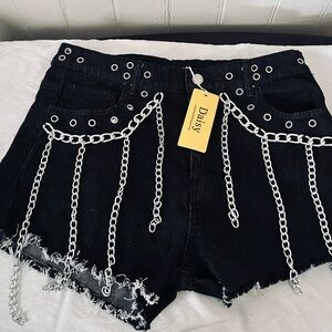 New With Tags (Black) Daisy Chain -Adorned Jean Shorts Size Large-11/13